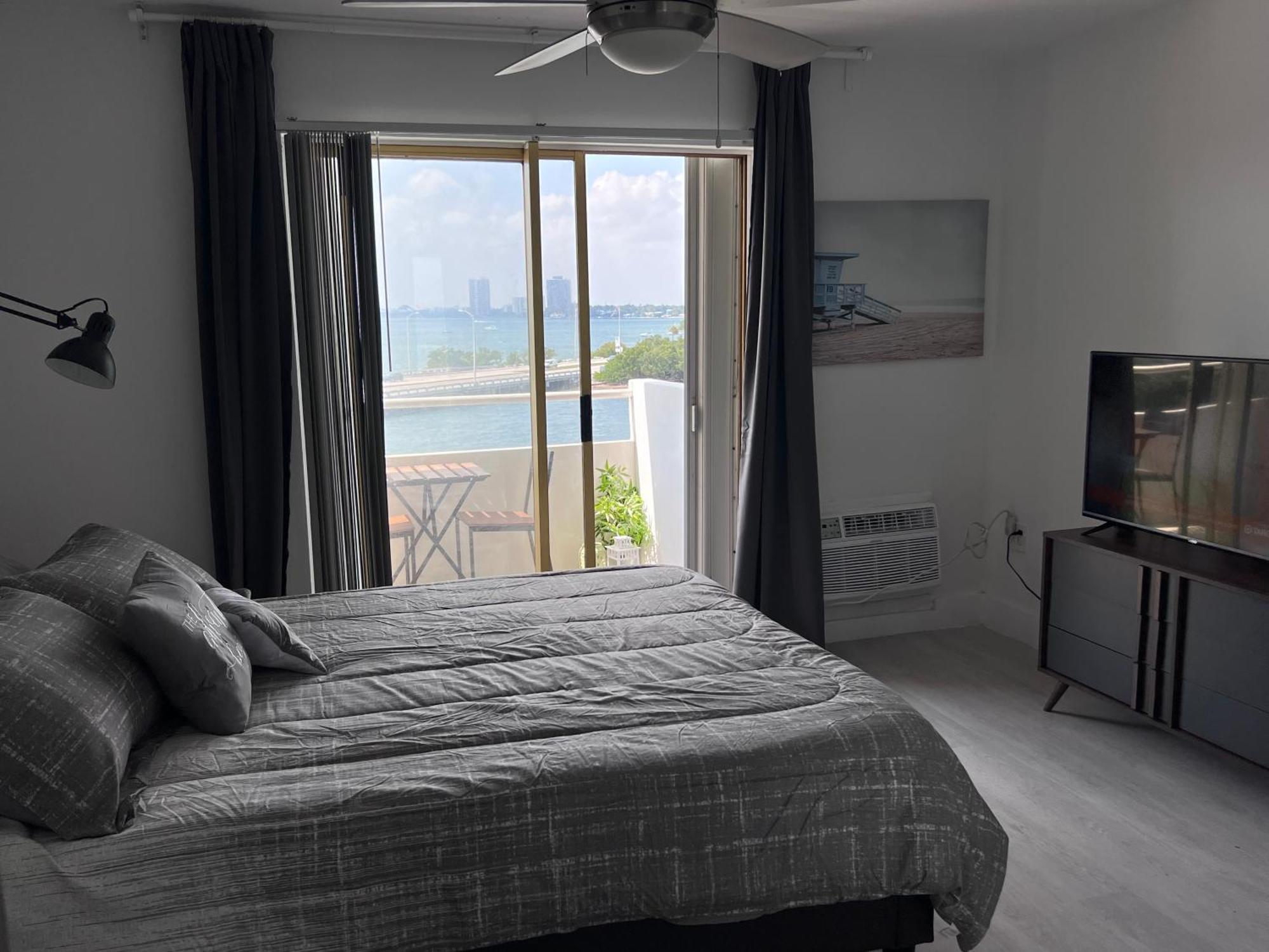 Unique Water Views, Free Parking 1Bed 1 Bath Rooffornomads 416 Apartment Miami Beach Exterior photo